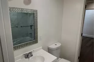 4563 Lexington Ave, Los Angeles, CA 90029 - Photo 25