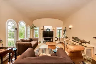 900 S Los Robles Ave, Pasadena, CA 91106 - Photo 3