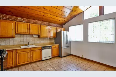 15841 Marlin Place, Van Nuys, CA 91406 - Photo 41