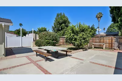 15841 Marlin Place, Van Nuys, CA 91406 - Photo 23