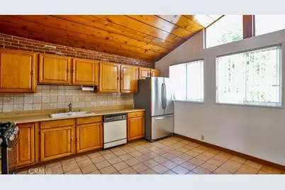15841 Marlin Place, Van Nuys, CA 91406 - Photo 41