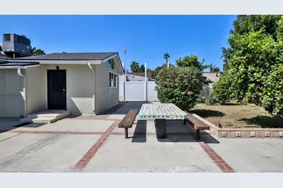 15841 Marlin Place, Van Nuys, CA 91406 - Photo 13