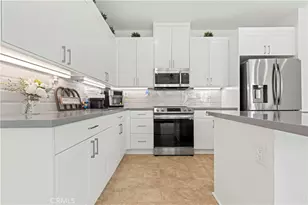 1544 W Plaza Del Amo, Torrance, CA 90501 - Photo 7