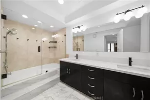 880 W 1st St, Los Angeles, CA 90012 - Photo 17