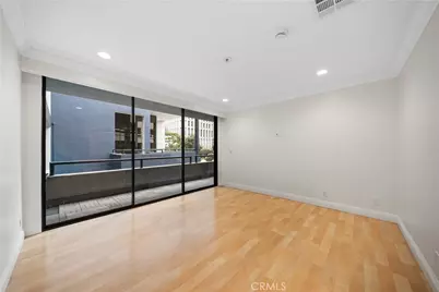 880 W 1st Street #309, Los Angeles, CA 90012 - Photo 11