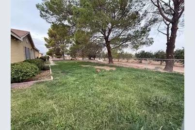 33979 Fremont Rd, Newberry Springs, CA 92365 - Photo 9