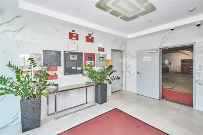 2939 Leeward Avenue #512, Los Angeles, CA 90005 - Photo 5