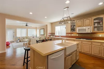 6800 Knightsbridge Court, Eastvale, CA 92880 - Photo 11