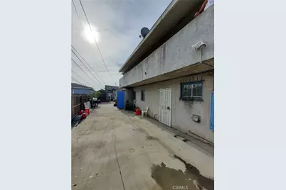 1353 1353 W 90th, Los Angeles, CA 90044 - Photo 13