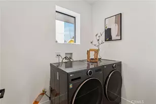 542 N Commonwealth Ave, Los Angeles, CA 90004 - Photo 15