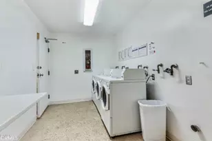 5585 E Pacific Coast, Long Beach, CA 90804 - Photo 43