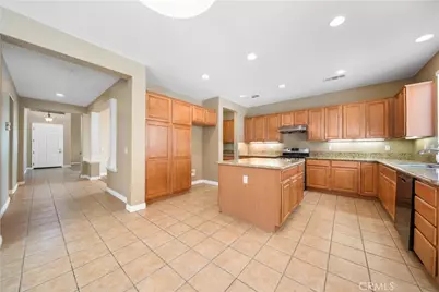 28718 Woodchester Way, Menifee, CA 92584 - Photo 11