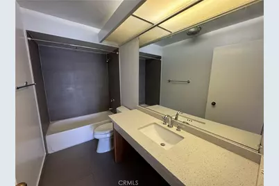 222 S Central #214, Los Angeles, CA 90012 - Photo 15