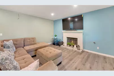 43927 Fallon Drive, Lancaster, CA 93535 - Photo 13