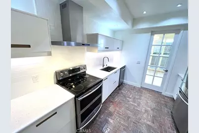 700 S Lake Avenue #111, Pasadena, CA 91106 - Photo 19