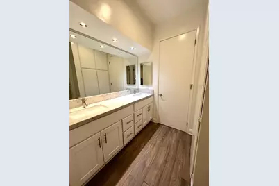 700 S Lake Avenue #111, Pasadena, CA 91106 - Photo 29