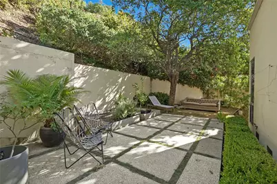 3016 Dona Susana Drive, Studio City, CA 91604 - Photo 23