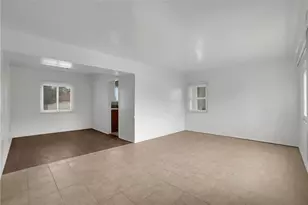 2035 W 102nd St, Los Angeles, CA 90047 - Photo 5