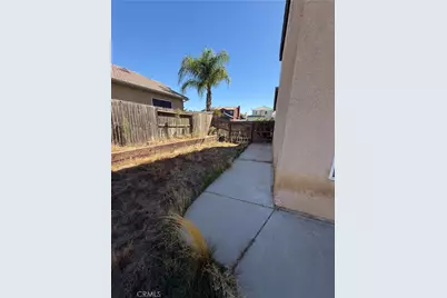 1657 Stone Creek, Beaumont, CA 92223 - Photo 31