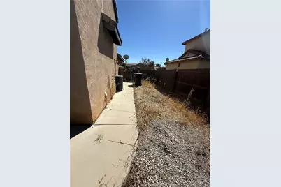 1657 Stone Creek, Beaumont, CA 92223 - Photo 29