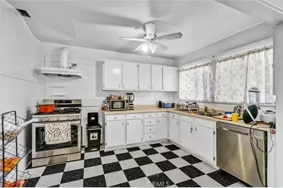 833 S Lemon Street, Anaheim, CA 92805 - Photo 19