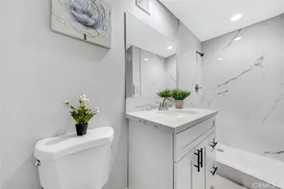 404 E Kingsley Avenue, Pomona, CA 91767 - Photo 23