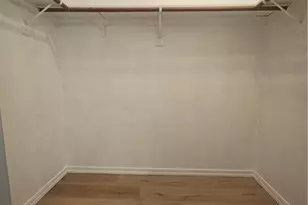 5411 Los Amigos Dr, Bakersfield, CA 93307 - Photo 21