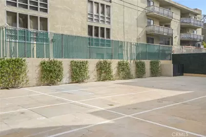 322 S Kingsley Drive, Los Angeles, CA 90020 - Photo 23