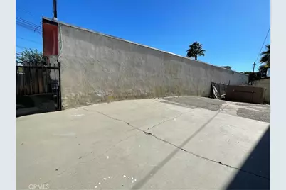 5609 56115613 E Beverly Boulevard #3, East Los Angeles, CA 90022 - Photo 3