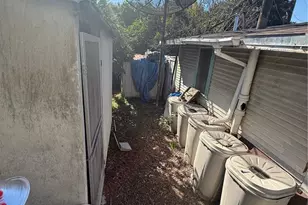 860 W 54th, Los Angeles, CA 90037 - Photo 19