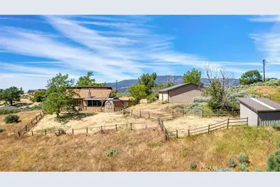 30771 Fox Ridge Court, Tehachapi, CA 93561 - Photo 35