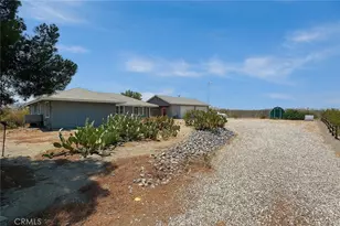 13384 Sheep Creek Rd, Phelan, CA 92371 - Photo 9