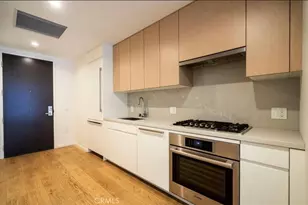 877 Francisco, Los Angeles, CA 90017 - Photo 5