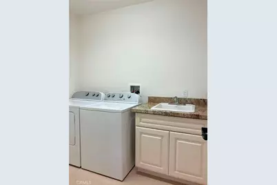 564 Via Pueblo, Riverside, CA 92507 - Photo 31