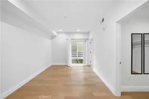 2939 Leeward Ave, Los Angeles, CA 90005 - Photo 9