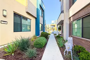 121 Novel, Irvine, CA 92618 - Photo 3