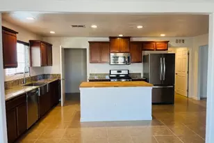 20236 Graham St, California City, CA 93505 - Photo 5