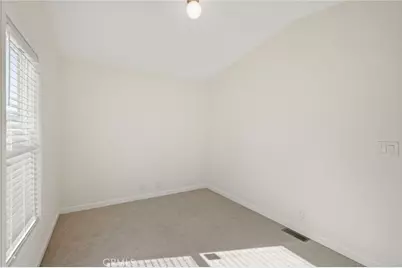 525 Palm Ave #30, Beaumont, CA 92223 - Photo 13