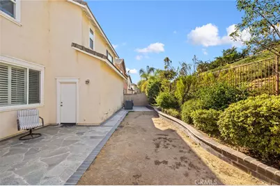 653 E Gardenia Drive, Azusa, CA 91702 - Photo 37