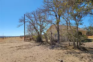 11957 Bartlett, Adelanto, CA 92301 - Photo 21