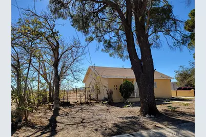 11957 Bartlett, Adelanto, CA 92301 - Photo 3