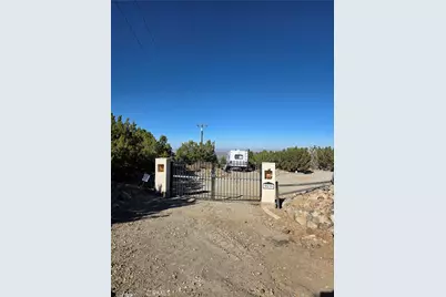 9539 Soledad, Pinon Hills, CA 92372 - Photo 3