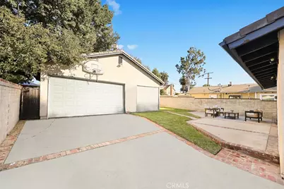 204 N Vega Street, Alhambra, CA 91801 - Photo 39