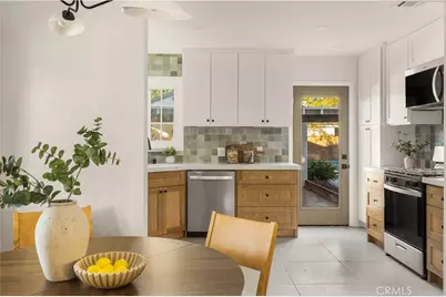 7001 Lasaine Avenue, Van Nuys, CA 91406 - Photo 11