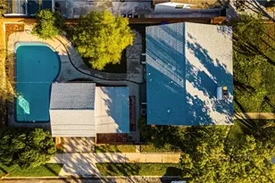 7001 Lasaine Ave, Van Nuys, CA 91406 - Photo 5