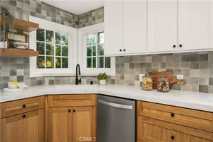 7001 Lasaine Ave, Van Nuys, CA 91406 - Photo 9