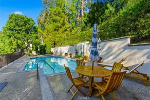 56 N Arroyo, Pasadena, CA 91105 - Photo 31