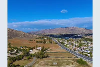 11455 Pigeon Pass, Moreno Valley, CA 92557 - Photo 33