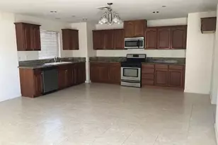 1652 Plaza del Amo, Torrance, CA 90501 - Photo 5