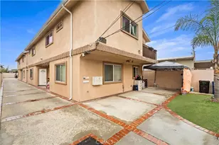 1652 Plaza del Amo, Torrance, CA 90501 - Photo 3